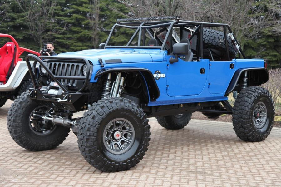  Jeep Wrangler Blue Crush Concept by Mopar 2011 года  (фото 12 из 16)